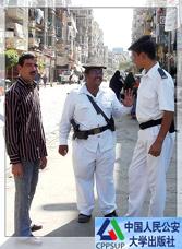 按住Ctrl键+鼠标滚轮缩放